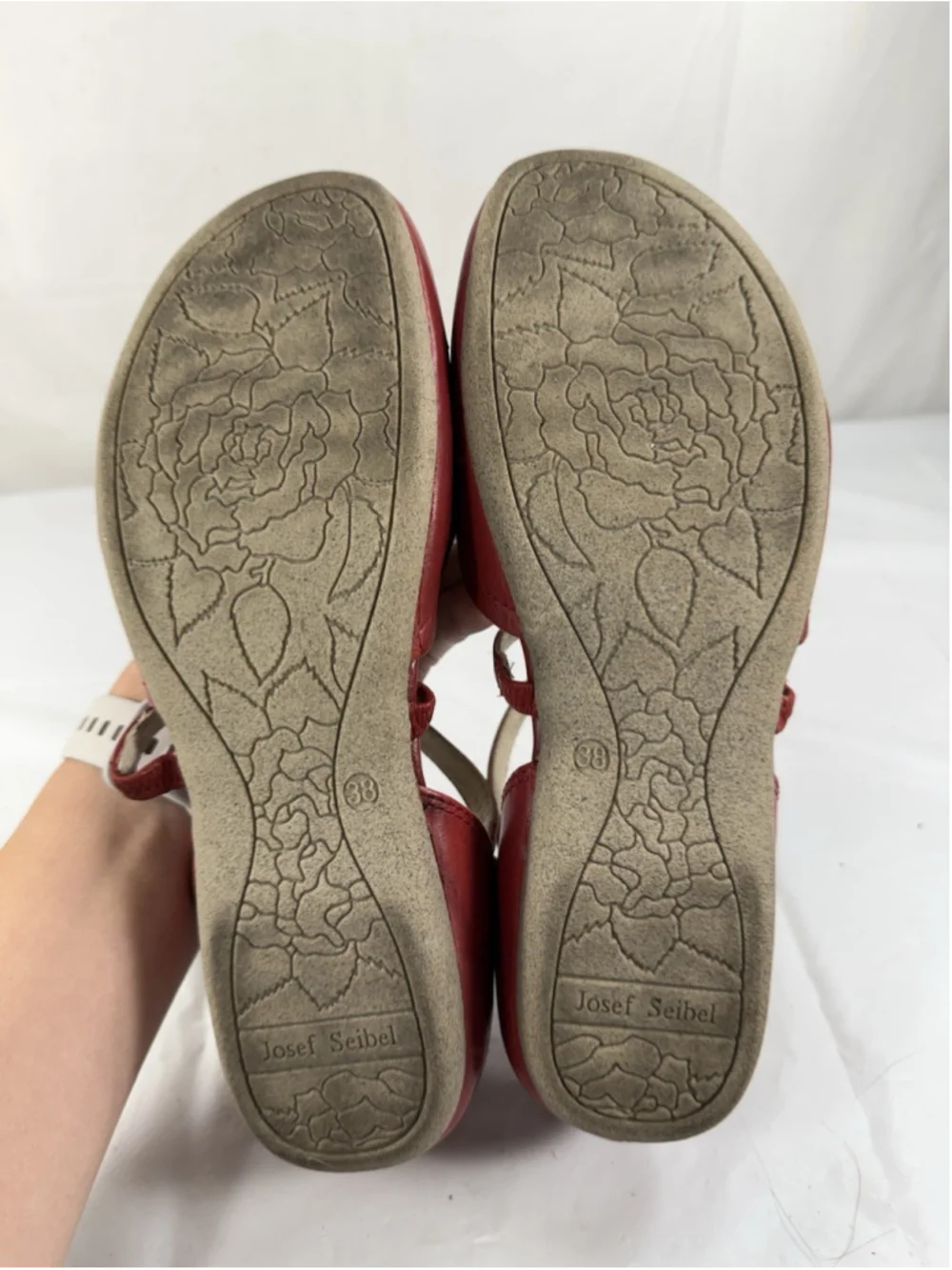 Josef Seibel Fiona 13 leather ballerina flat in red sz 38